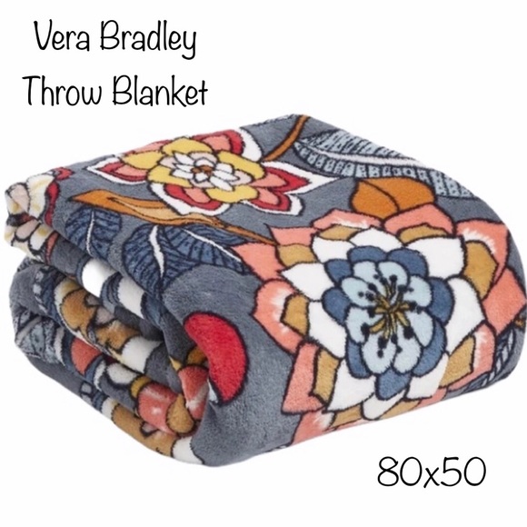Vera Bradley Other - 🆕 Vera Bradley Fleece blanket in Tropical Evening